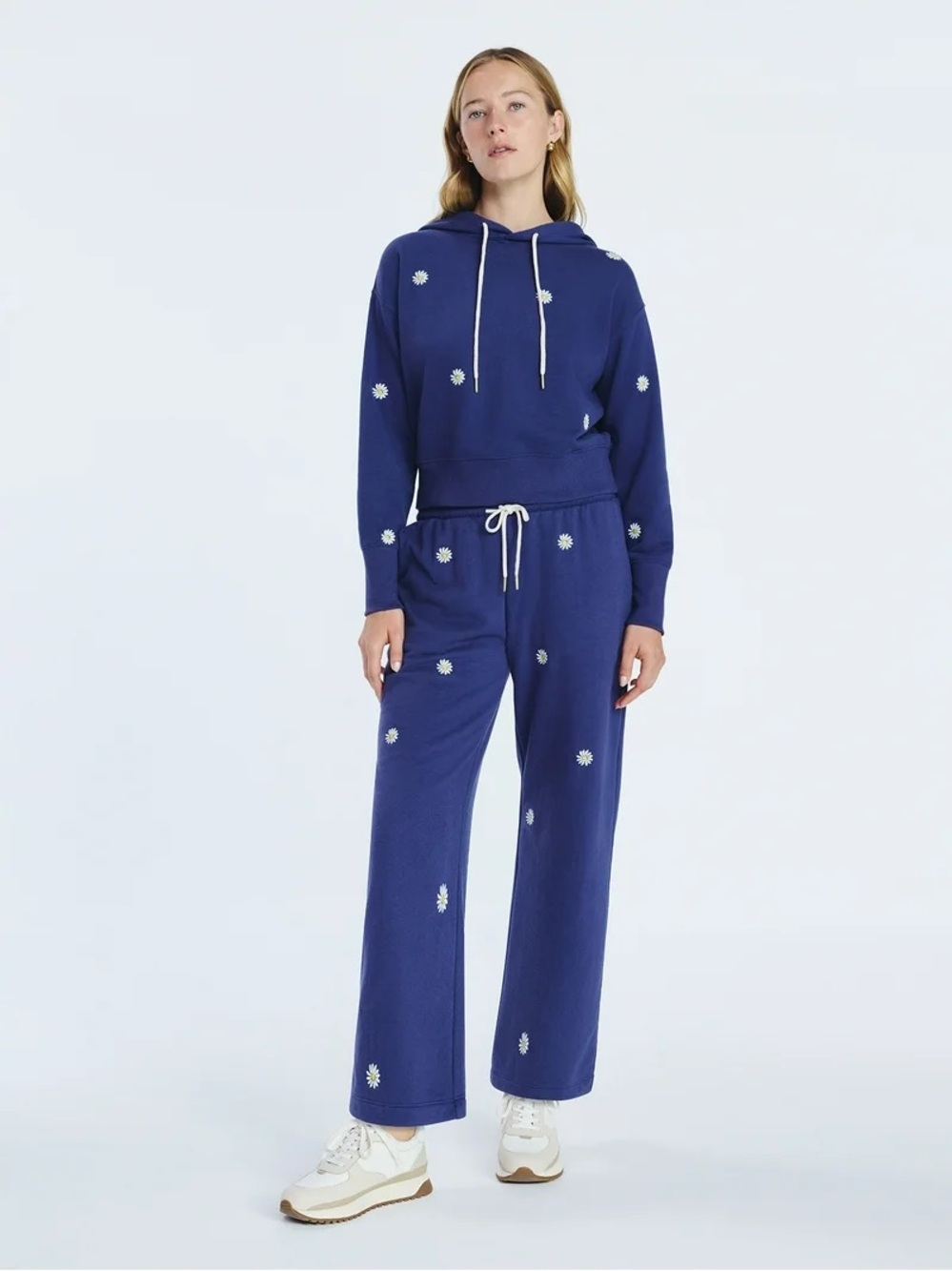 Free Assembly Women's Navy Daisy Embroidered Hoodie and Sweatpants 2pc Set